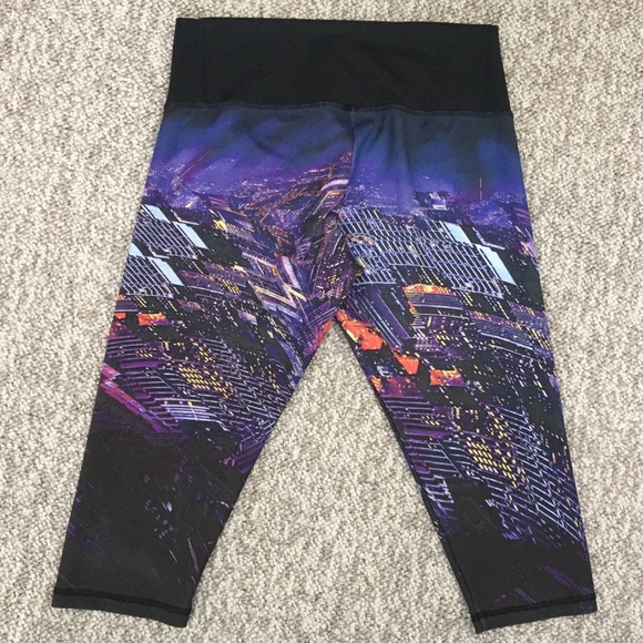 Adidas Techfit Leggins - Size M - Picture 3 of 8